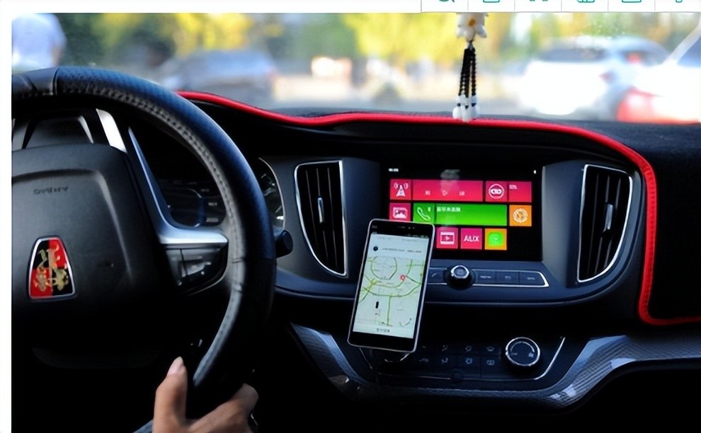 司机流失事故频发1小时都打不到车网约车重返出租车时代