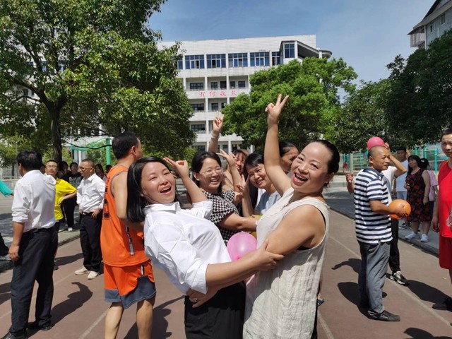 芷江二中的老师图片图片