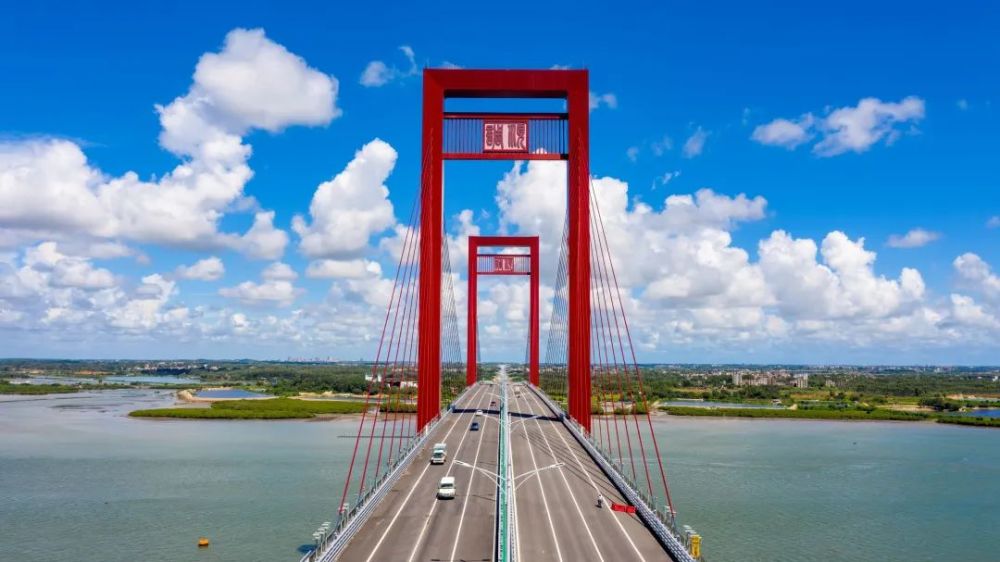 "看透"湛江地标_腾讯新闻