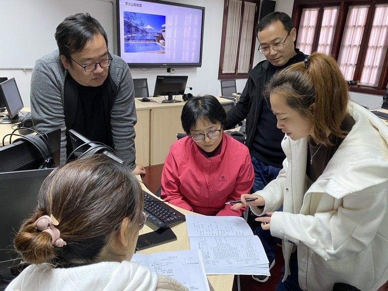 正大中学老师图片