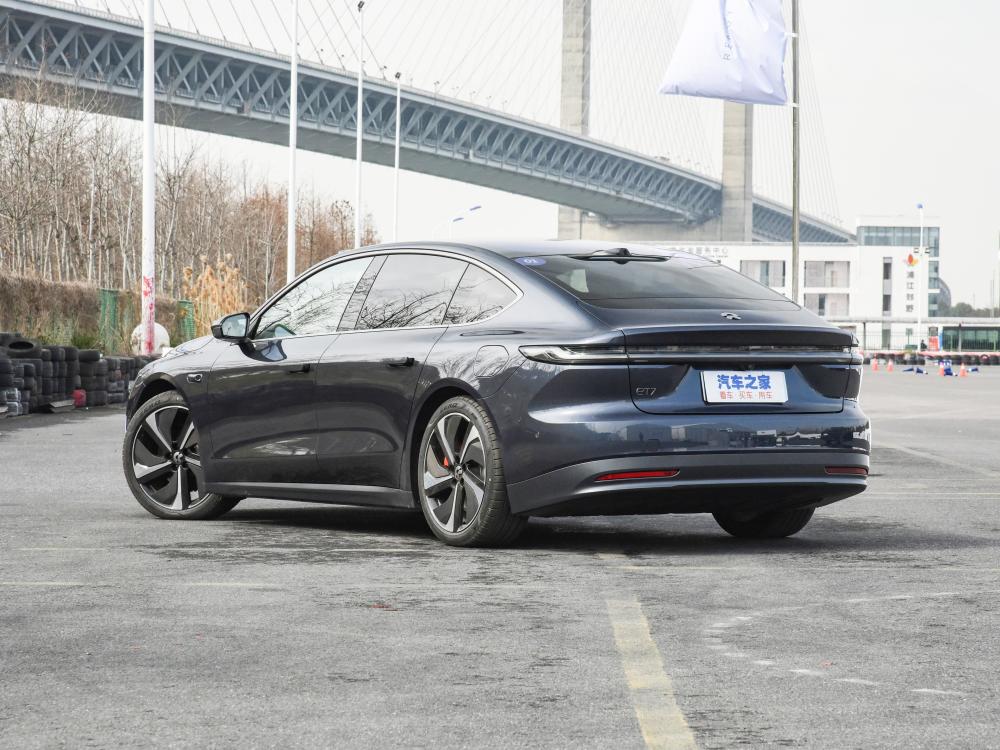 新能源汽車勢不可擋七年級下冊地理商務星球版電子書