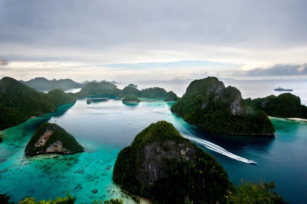 外媒:印尼巴布亚省发生两次6.0级以上地震