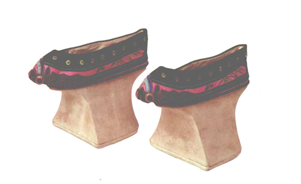 古代高跟鞋:清代女子为什么喜欢穿"花盆底"