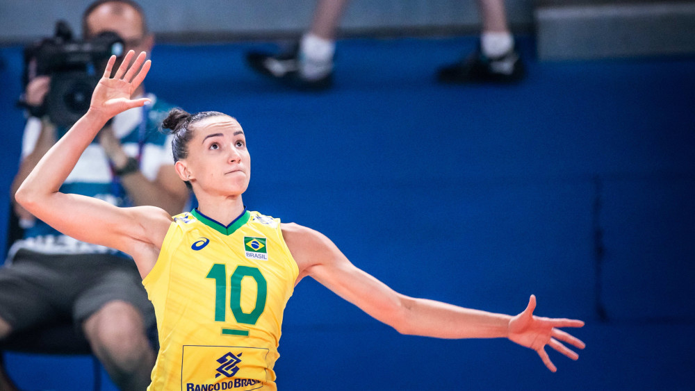 巴西女排公布世锦赛名单:加比领衔 41岁奥运会最佳副攻回归