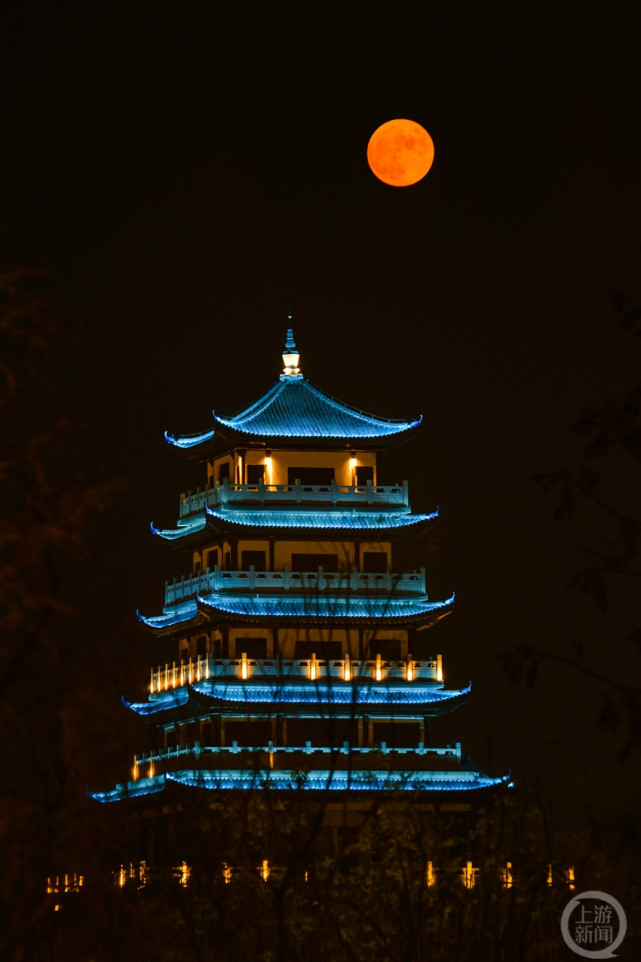 十五的月亮十五圆今晚邂逅中秋圆月