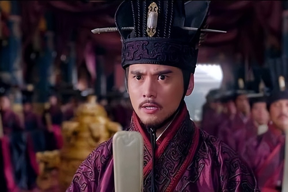 汉宣帝的用意之后,终于没有再推辞,马上走马上任了,在做左冯翊的时候