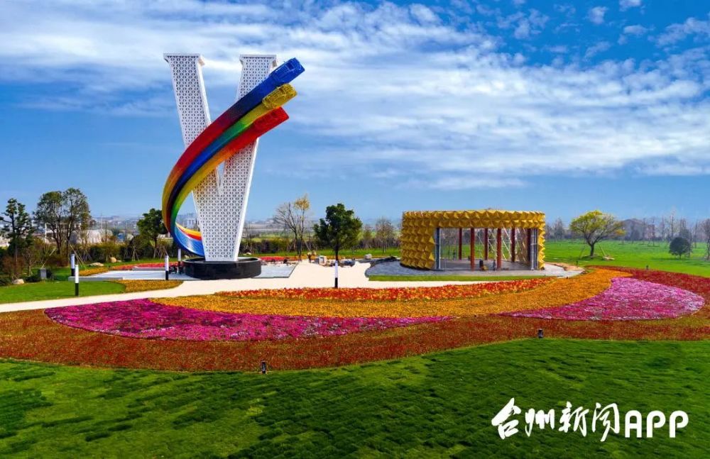 台州市吉利汽车小镇正在"疾驰"向未来!_腾讯新闻