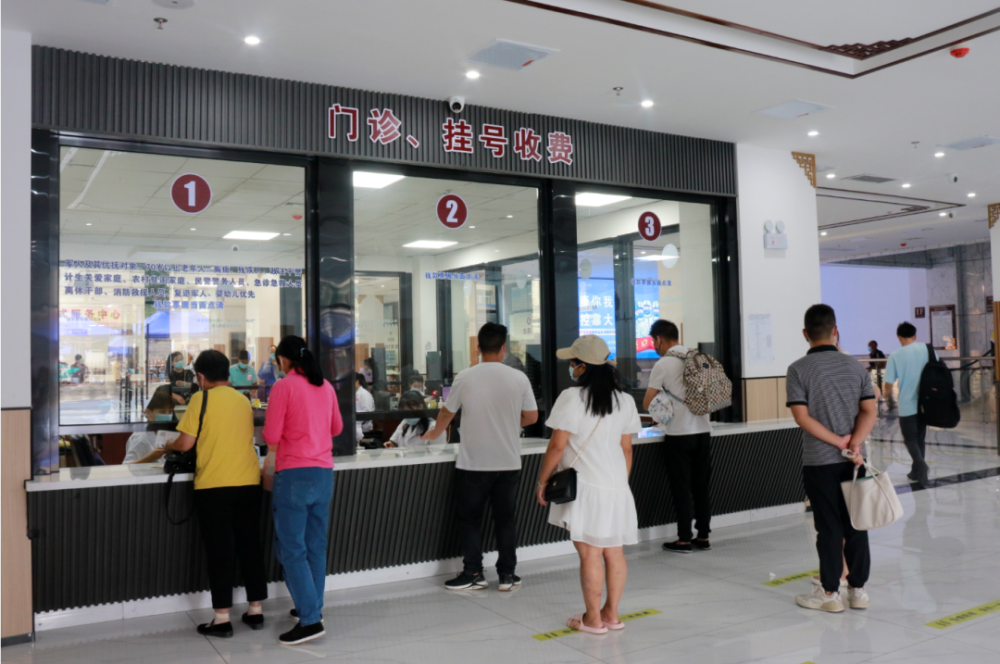 【我为群众办实事】绥阳县中医医院门诊综合大楼投入使用,就医环境