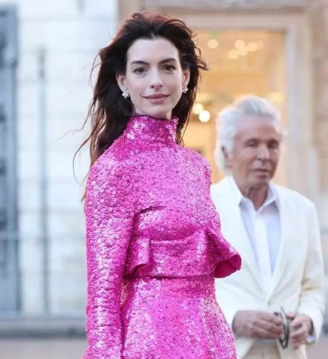 佳片有约《结婚大作战》:争做六月新娘引发的喜剧