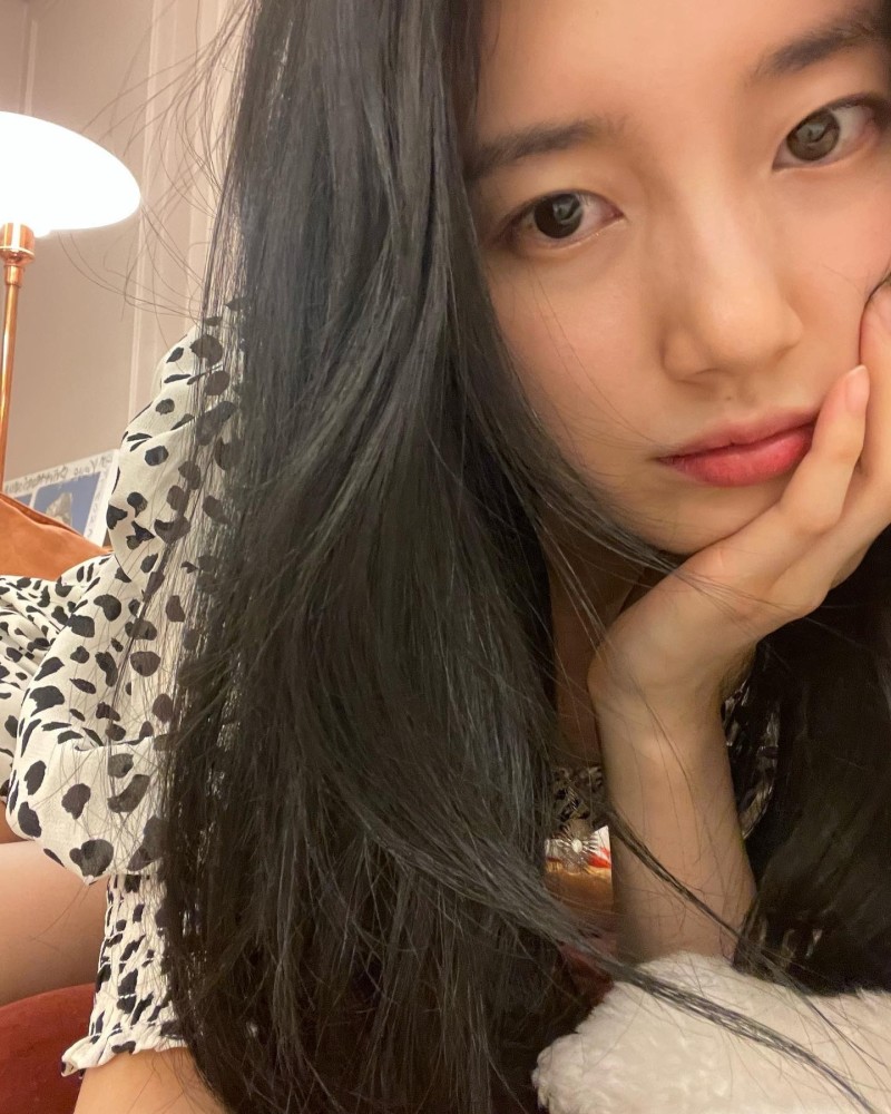 28岁韩国"国民初恋"秀智,"中秋"的女友表情包,日常素颜美貌_腾讯新闻