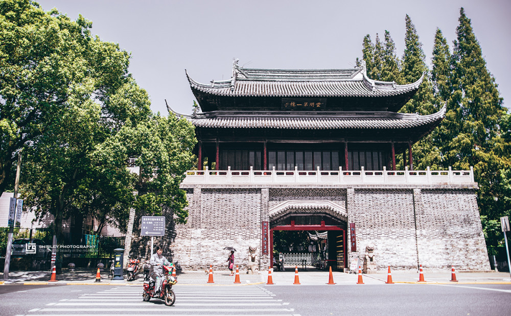 上海地表最古老的建筑,已有1163岁,如今藏身在一所小学内