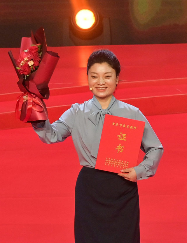 “最美教师”童敏：让孩子像花儿一样自然绽放_腾讯新闻