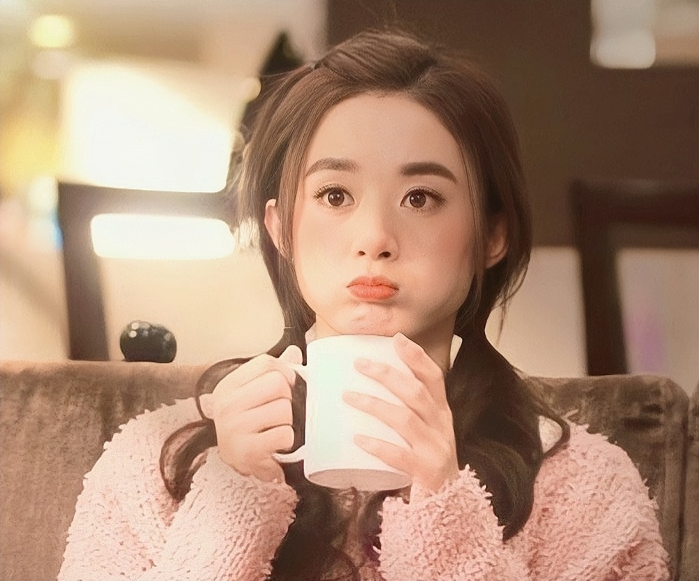 "傻白甜"别硬演,有人可爱又活泼,有人五官乱飞隔着屏幕都尴尬_腾讯