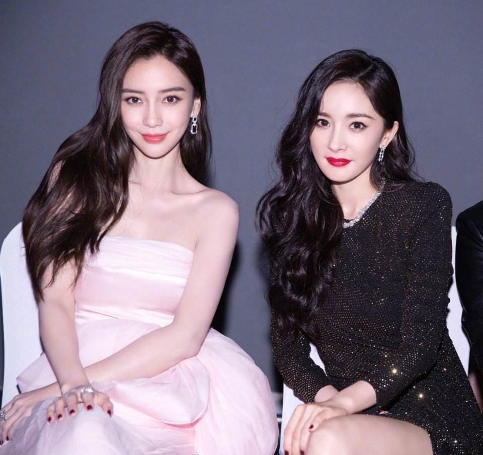 杨颖杨幂闺蜜情变连续七年为对方庆生如今隐身还设置半年可见