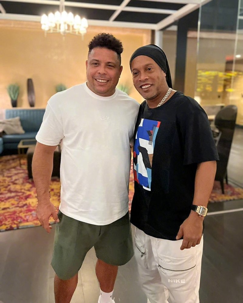 42岁小罗近况曝光胡须花白身材发福体型直逼大罗仍流连夜店