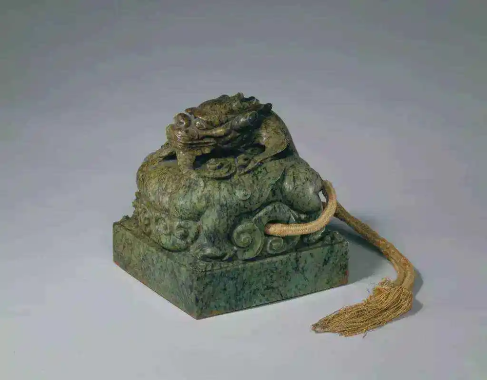 谁敢动秦始皇的传国玉玺传国玉玺流传到唐朝末年为何突然失踪了