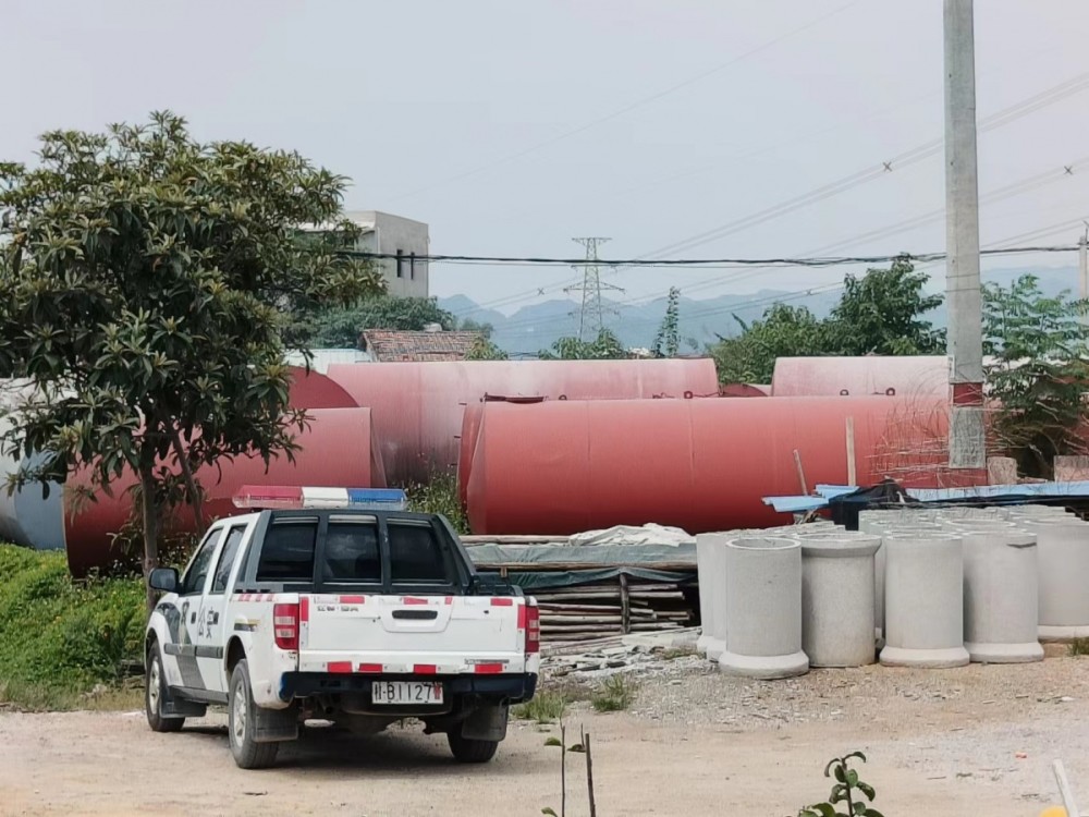 一声巨响!柳州一男子疑似在焊接油罐时突发意外,不幸身亡_腾讯新闻