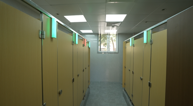 温州这所学校的厕所很特别