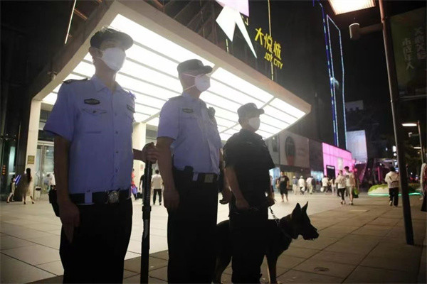 投入警力5.4万人次、破案267起……北京警方全力“护航”中秋假期