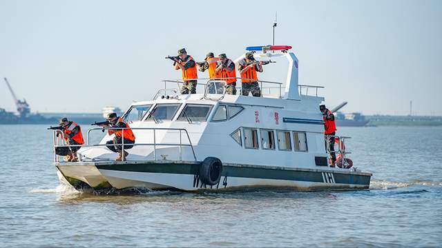 883号洞庭湖舰图片