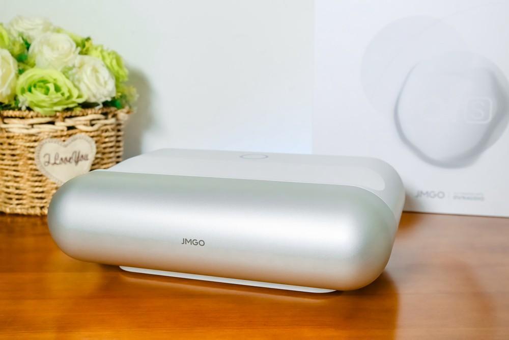 超近距离秒变百吋大屏不止高亮超短焦坚果o1s深度体验