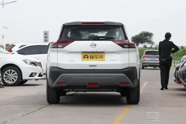 2022款奇骏星月限定版上市搭载15t三缸发动机售价1799万