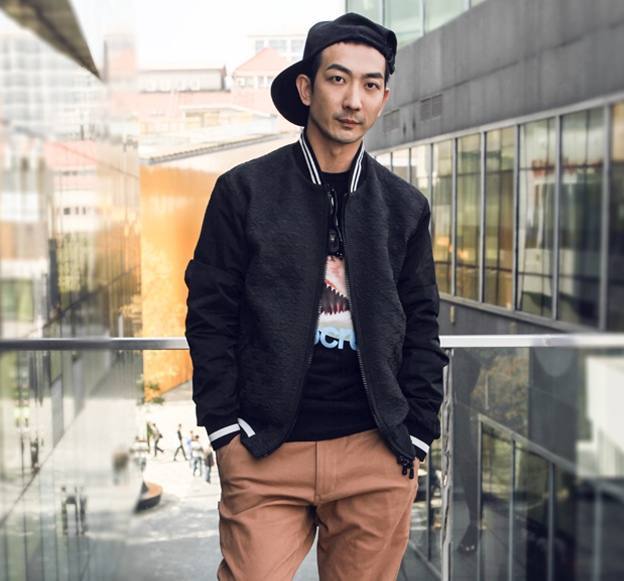 演员李灿森中秋发布短片,短片虽短却有拳拳爱国心,您看懂了吗?