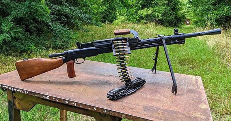 苏联魔改的大盘鸡增强火力的rp46轻机枪