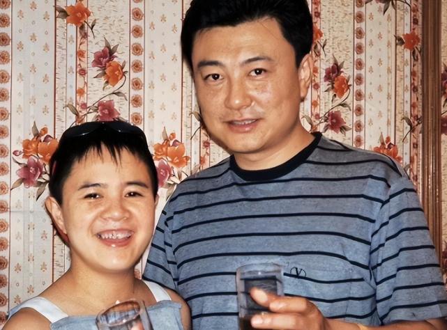 刘纯燕：一生最幸运的是嫁央视主持人王宁，女儿是她的骄傲_腾讯新闻