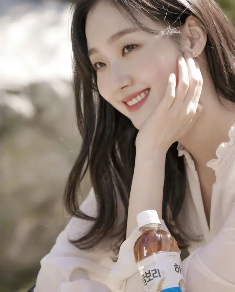 《小小姐们》热播,单眼皮的金高银到底好看在哪里?插图12