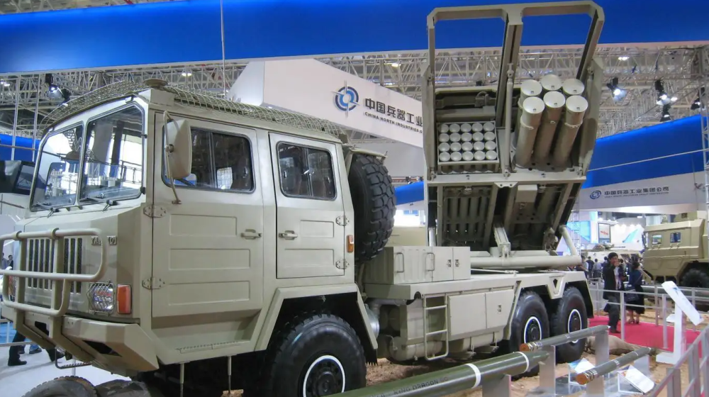 国产猛士三122mm火箭炮列装东部战区有多强能和海马斯一较高低