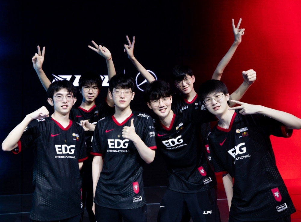 英雄联盟edg发布处罚公告辅助田野被孤立