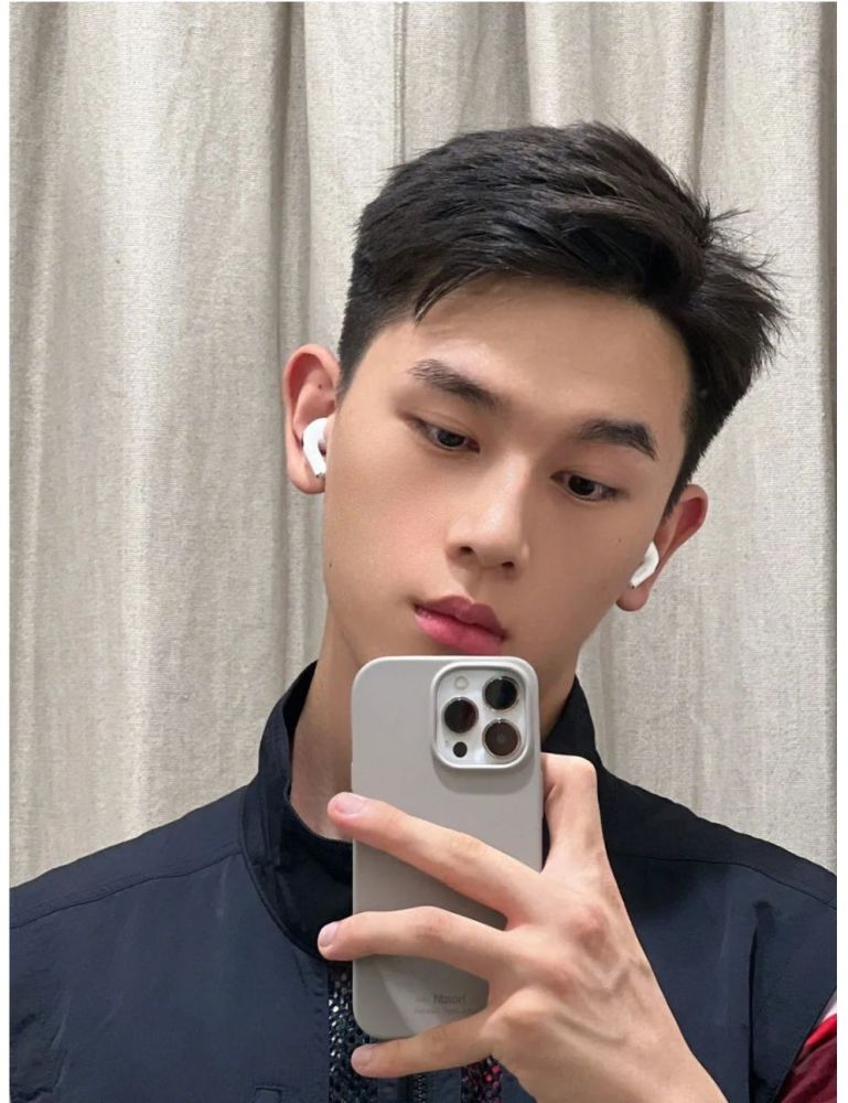 超帅的男士发型,精神有型又百变,很适合年轻男士插图7