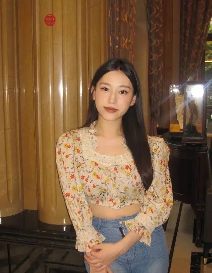 被富二代男友求婚成功新娘却不是花珊珊