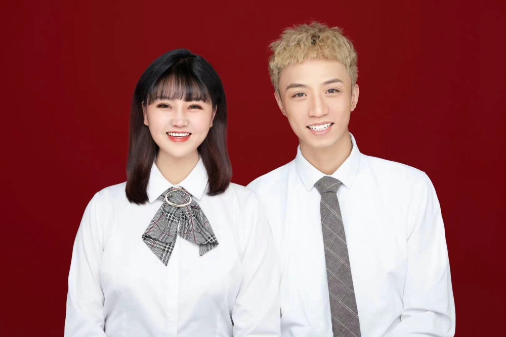 其中包括:小青龙,梁老师,young g,邓云峰,王嗣尧等rapper也抵达了现场