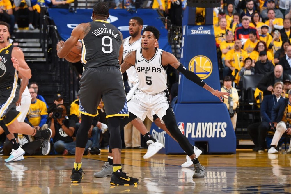 塞翁失马焉知非福,掉到29顺位对于默里来说无疑是一种耻辱,但被马刺