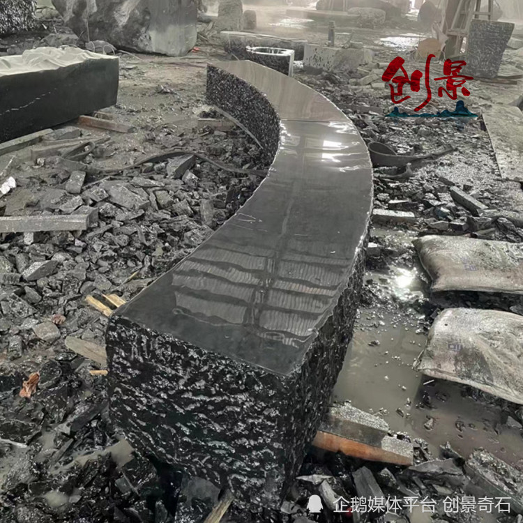 黑山石加工抛光对比 枯山水景观石如何选择 创景奇石场假山石材 腾讯新闻