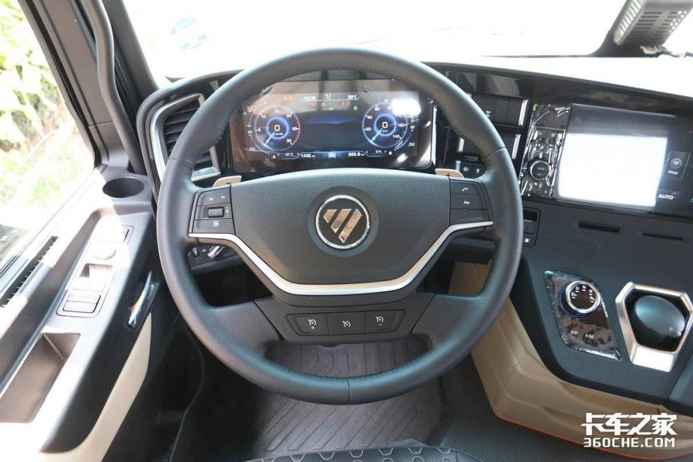 最大可选660马力,康机配采埃孚,欧曼银河诠释什么是顶配重卡_腾讯新闻