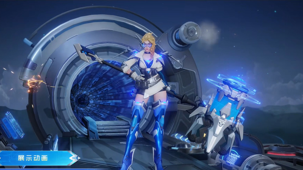 这款海报第一眼看过去,完全看不到钟无艳的特征.