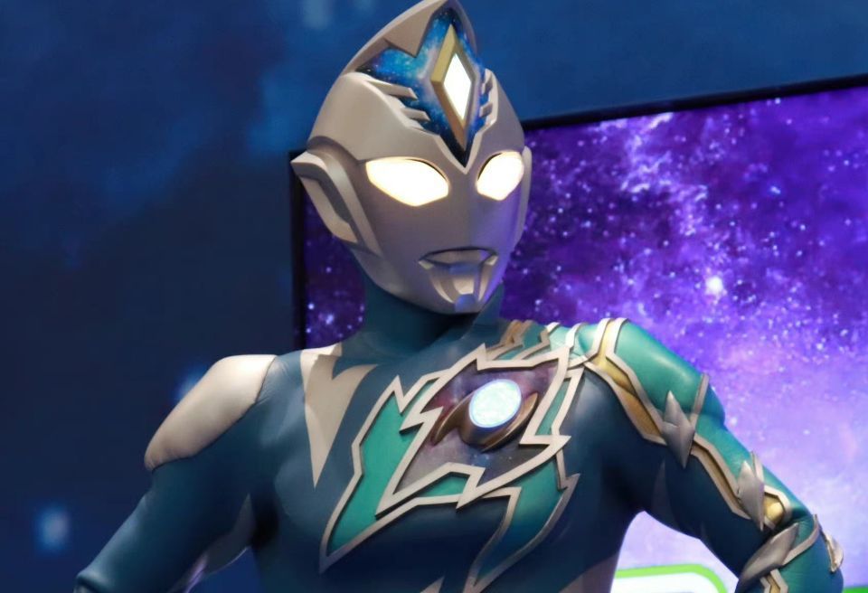 奥特曼究极形态高清图曝光,17位英雄你看好哪一个?_腾讯新闻