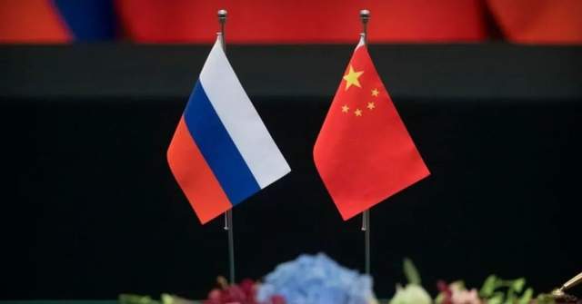 中俄元首会晤，为变乱的世界注入稳定性同桌100课件下载