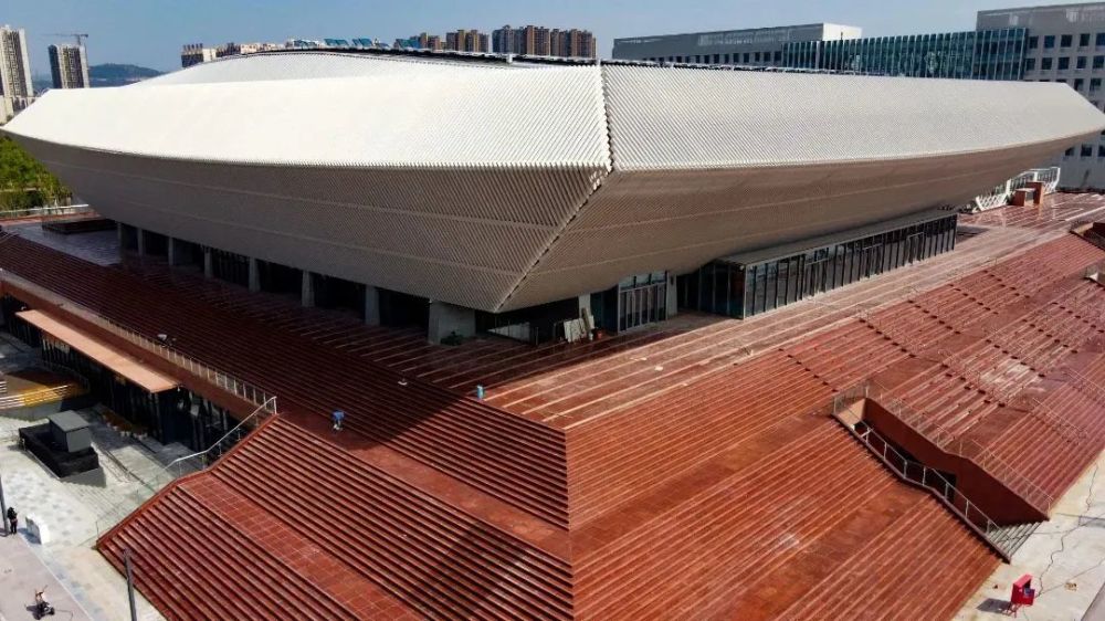 重大新地标1虎溪校区体育中心竣工