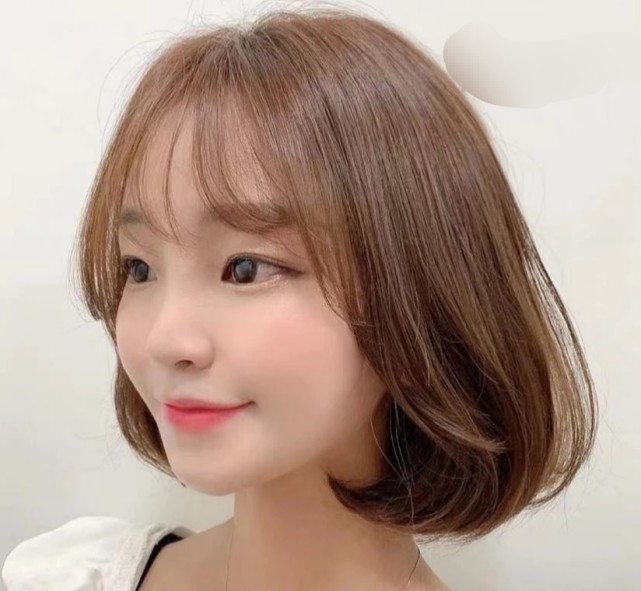 八大网红刘海短发