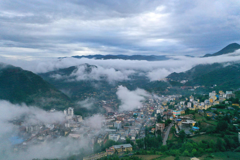 镜头下的大凉山凉山州成立70周年县市风采美姑县
