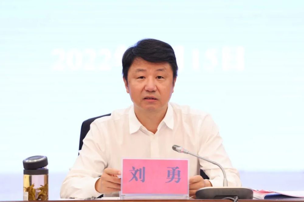 刘勇:67深耕"三农"金融服务 向乡村振兴输送"金融活水"_腾讯新闻