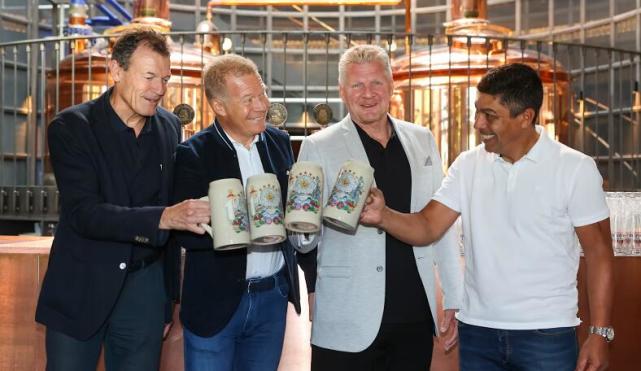 埃芬博格回归担任俱乐部大使,并加入拜仁传奇队,此外当地啤酒商保拉纳