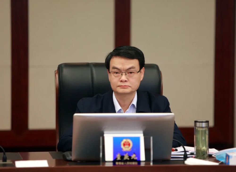 省检察院检察长二级大检察官查庆九依法列席省高级法院审判委员会