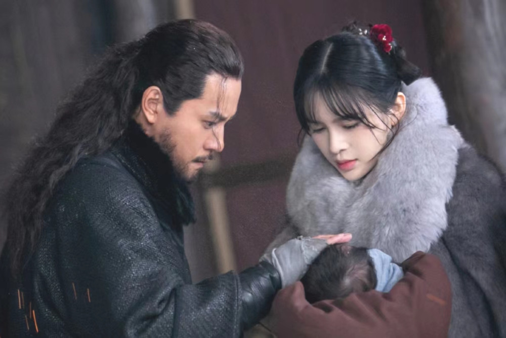 胡夫人是胡一刀的妻子,胡斐的母亲.