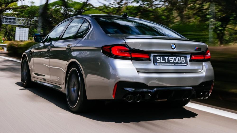 前格栅设计独特全新一代宝马m5最新渲染图曝光