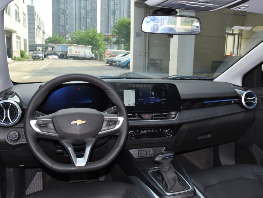 新款雪佛兰科鲁泽正式上市!外观内饰全面升级,售价9.49万起_腾讯新闻